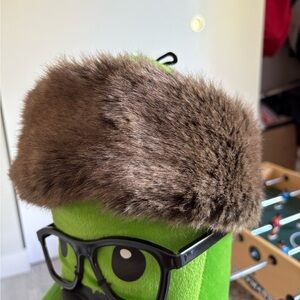 David and Young Brown Faux Fur headband, adult OSFM, EUC